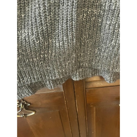HOLLISTER Chunky Grey Sweater (Size XS/S) - Picture 7 of 9